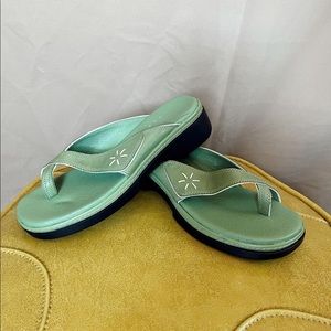 Vintage Covington Slip on shoes